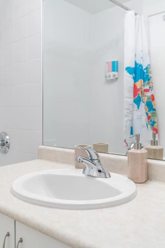 Stunning Lake View Top Floor Studio Apartment Toronto 0*,  Canada