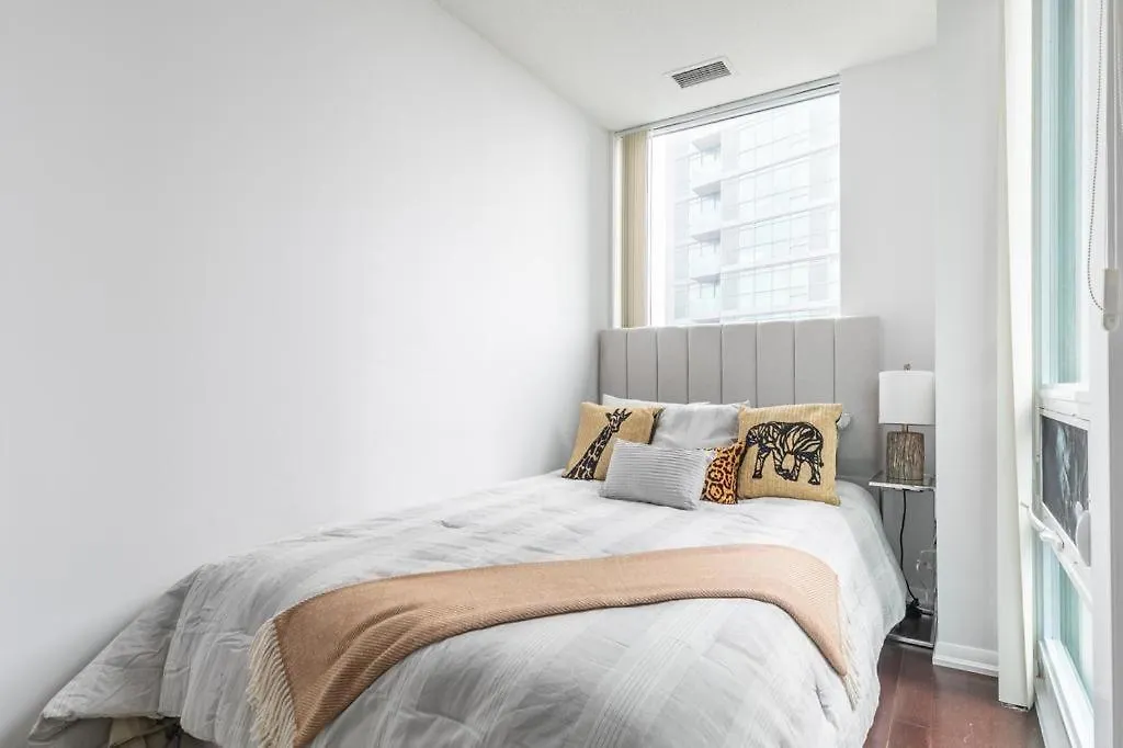 Stunning Lake View Top Floor Studio Διαμέρισμα Τορόντο